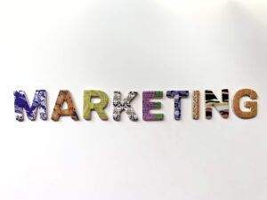 Affiliate Marketing vs Network Marketing: Choosing the right path for your online business.

